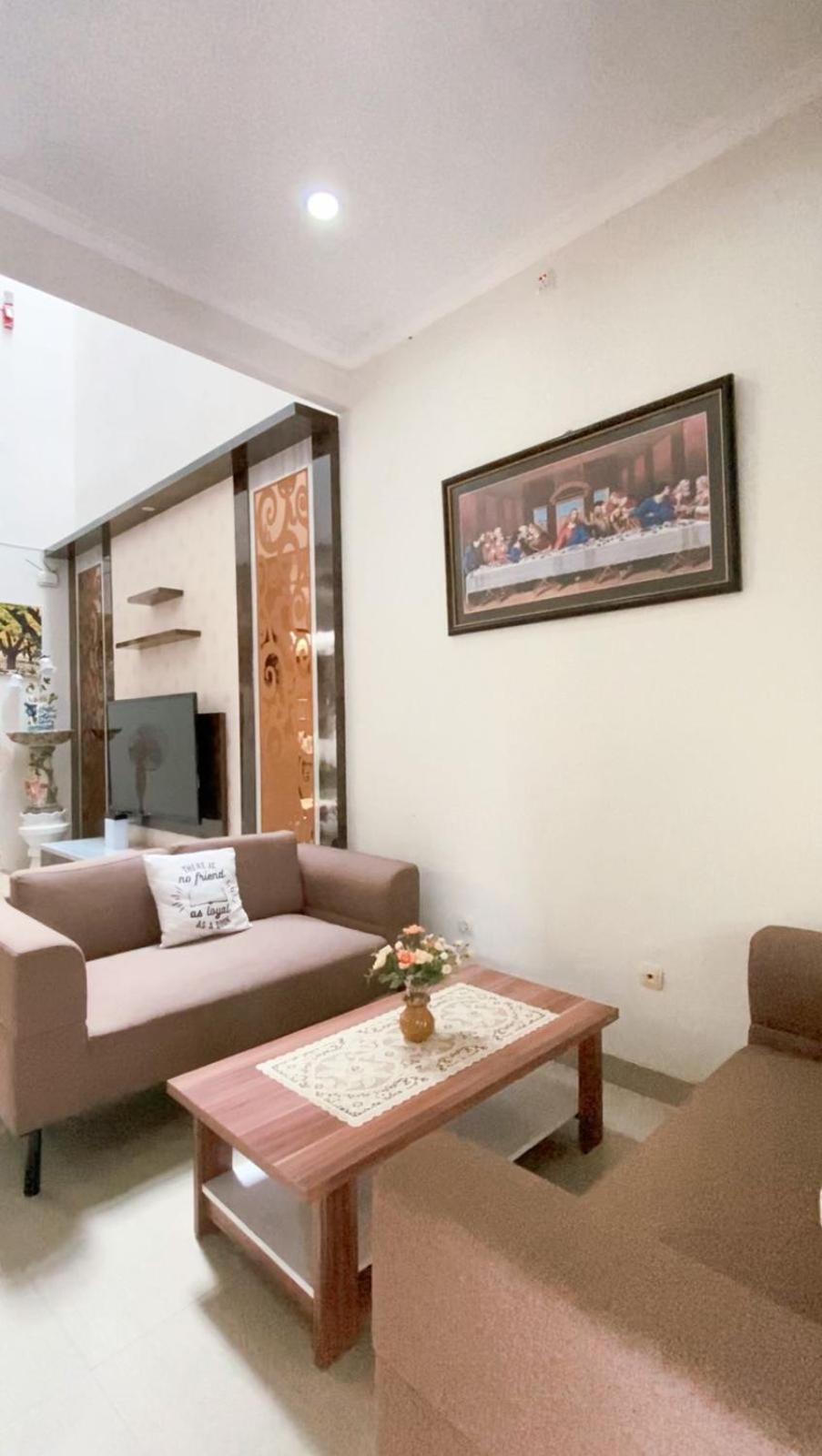 Kirana Residence By Sampai Coliving Yogyakarta Kültér fotó